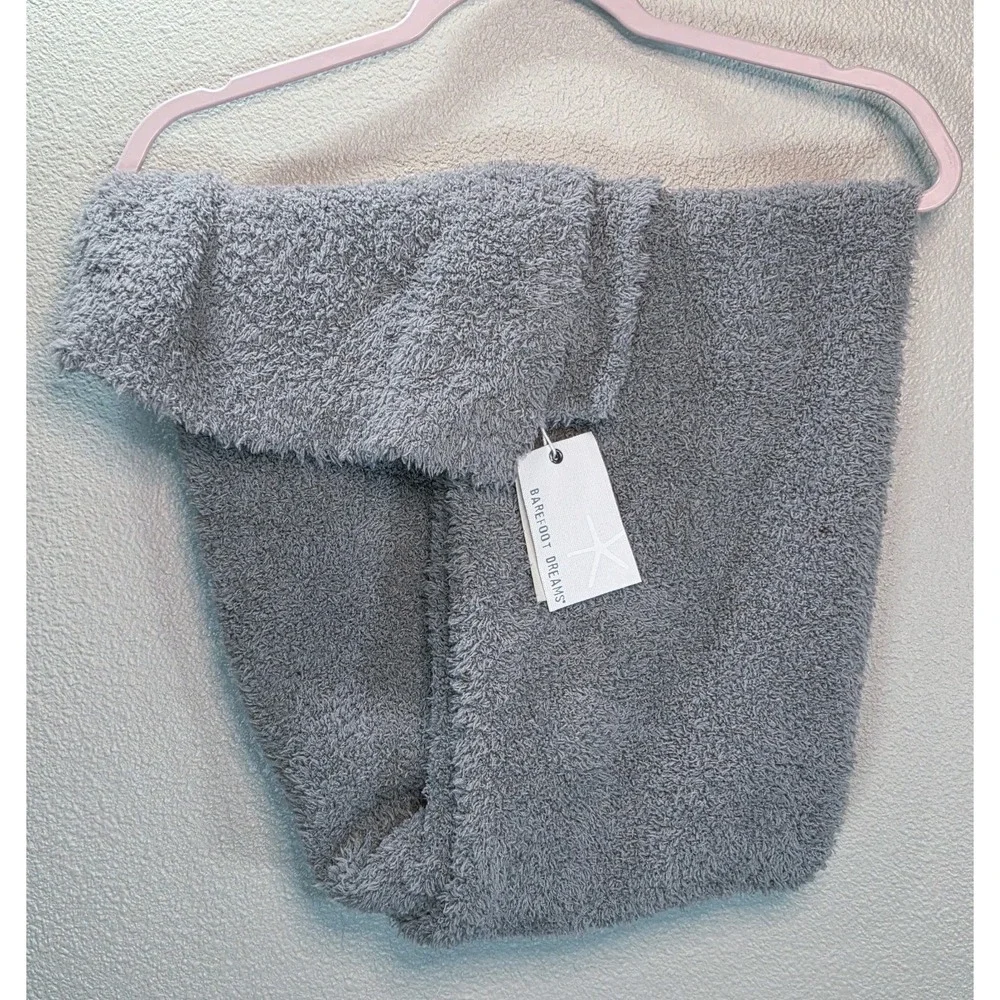 Barefoot Dreams CozyChic Gray Plush Scarf Wrap Soft Lounge NWT‎